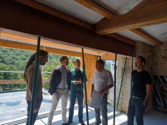 Imaxe da nova:A Xunta coñece as instalacións da fundación Ofirvida no concello da Lama