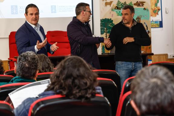 Imaxe da nova:A Xunta destaca as oportunidades que ofrece aos emprendedores rurais o sector da planta ornamental en Galicia