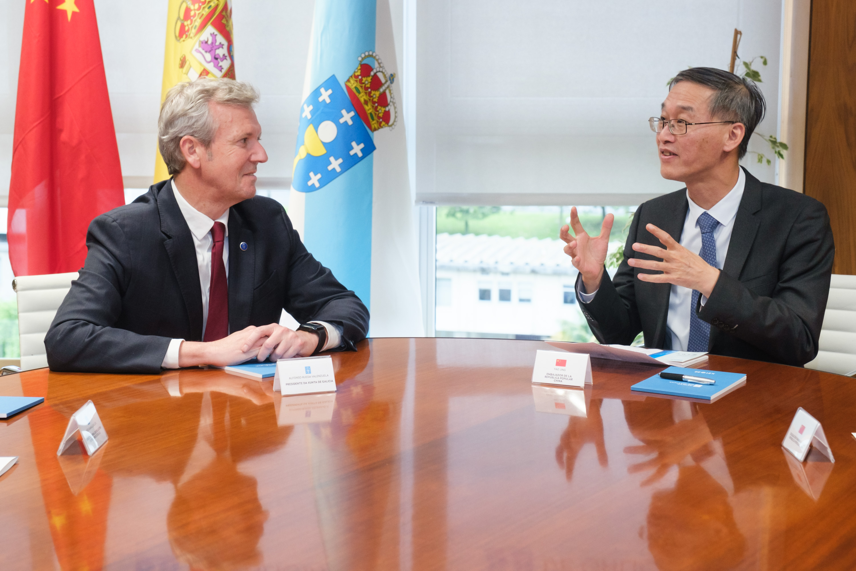 Image 3 of article Rueda avalía co embaixador da China novas oportunidades de negocio para as empresas galegas