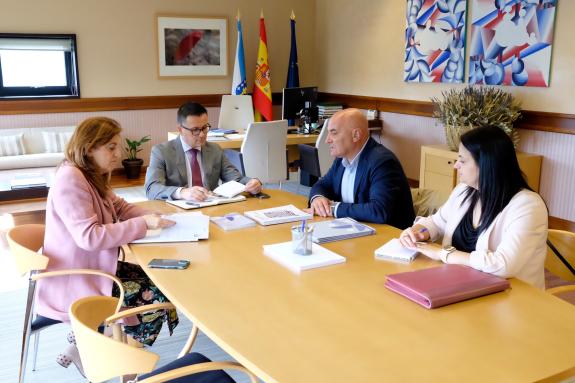 Imagen de la noticia:La Xunta remarca el trabajo de los centros especiales de empleo de Galicia en la inclusión de las personas con discapacidad ...