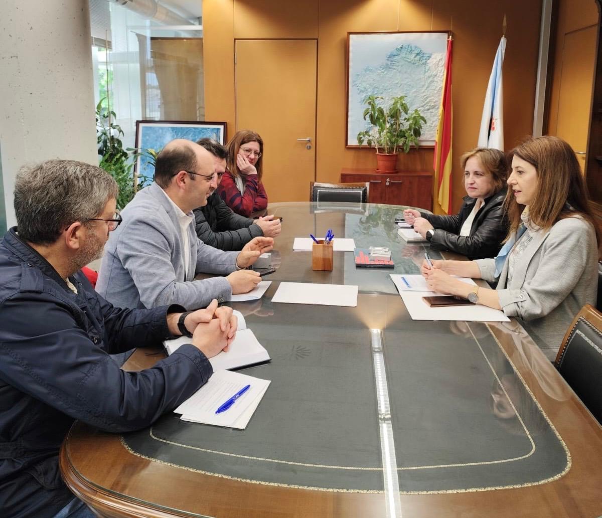 Imagen del artículo A conselleira do Medio Rural avanza o impulso ao banco de explotacións nunha reunión co Colexio de Enxeñeiros Técnicos Agrícolas de Lugo