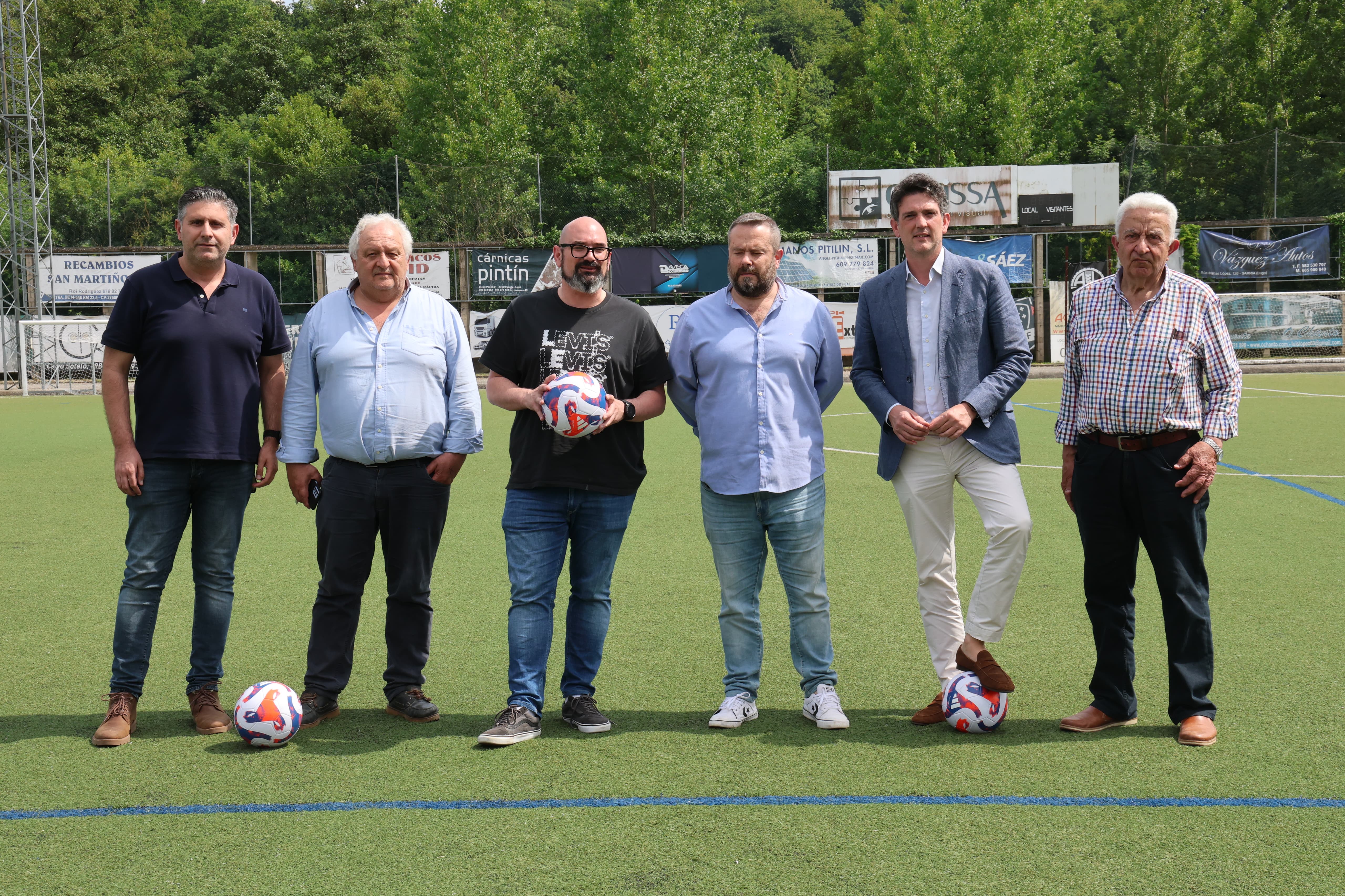 Imagen del artículo A Xunta apoia o IX Torneo de fútbol memorial Pedro Canoa de Sarria, que congregará a uns 900 xogadores esta fin de semana no estadio da Ribela
