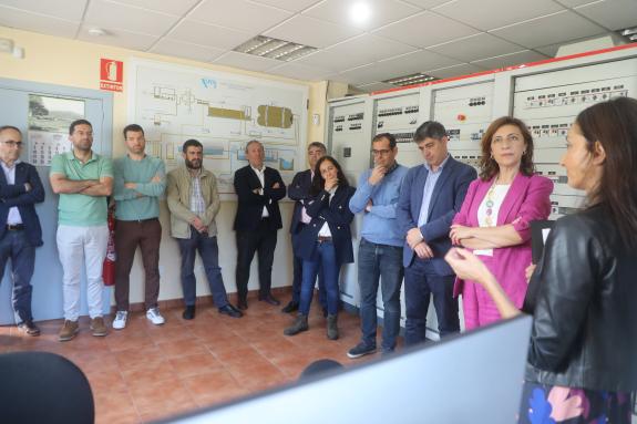 Imagen de la noticia:La Xunta lanza un concurso para apoyar los ayuntamientos de menos de 20.000 habitantes que quieran digitalizar sus redes de ...
