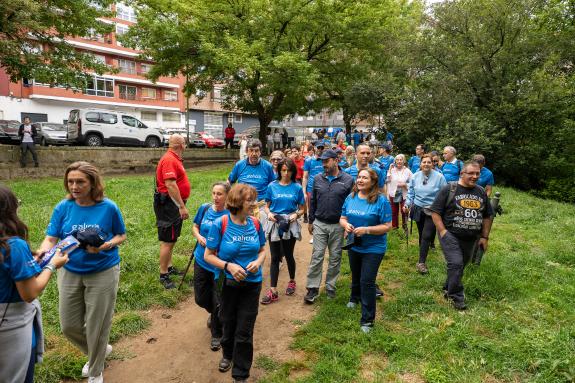 Imagen de la noticia:La 'Etapa Popular Camiño da Costa' congrega en Vigo a docenas de personas y confirma 