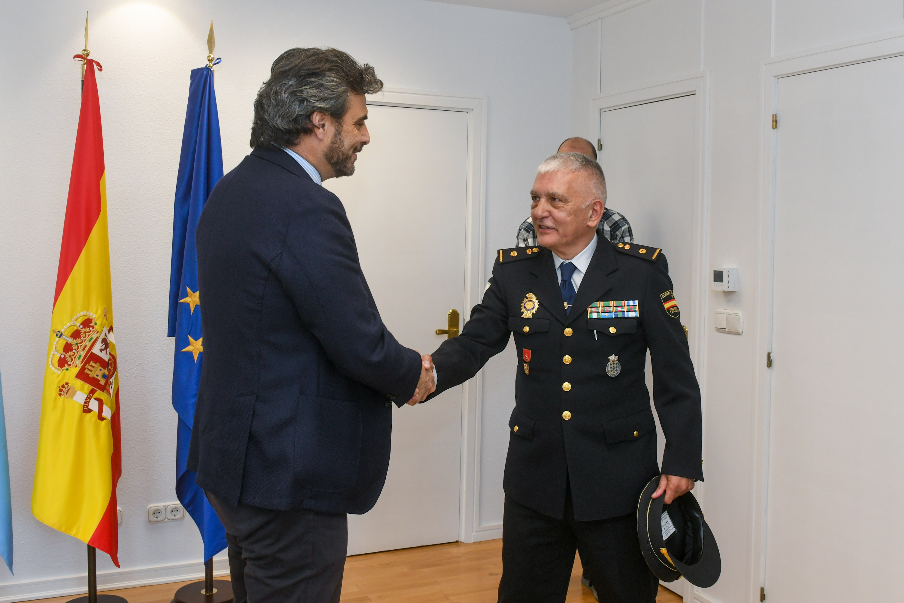 Image 0 of article Diego Calvo reúnese co xefe provincial da Policía Autonómica en Lugo con motivo da súa xubilación