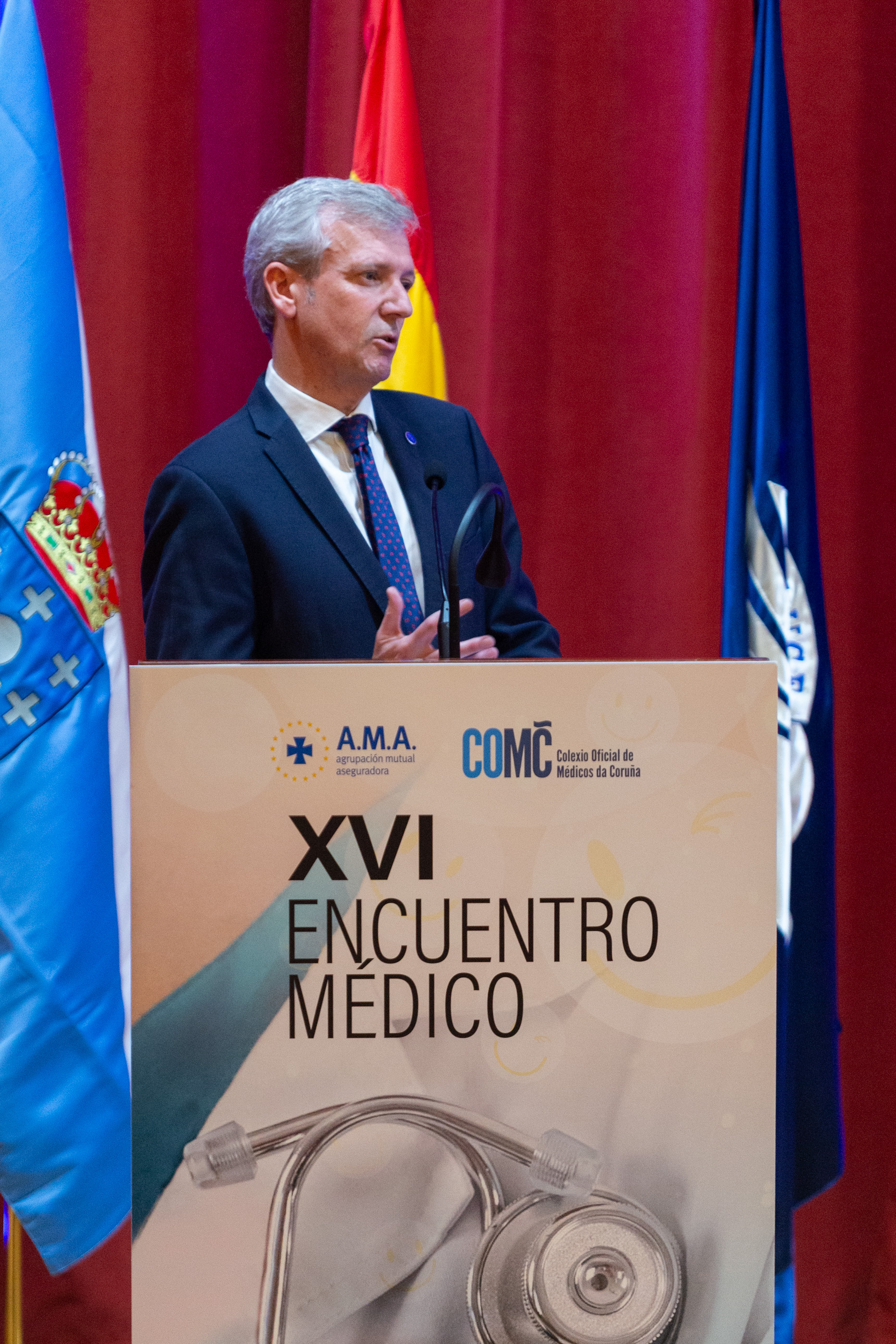 Image 10 of article Rueda afirma o compromiso do Goberno galego coa sanidade pública e coa busca dos mellores profesionais