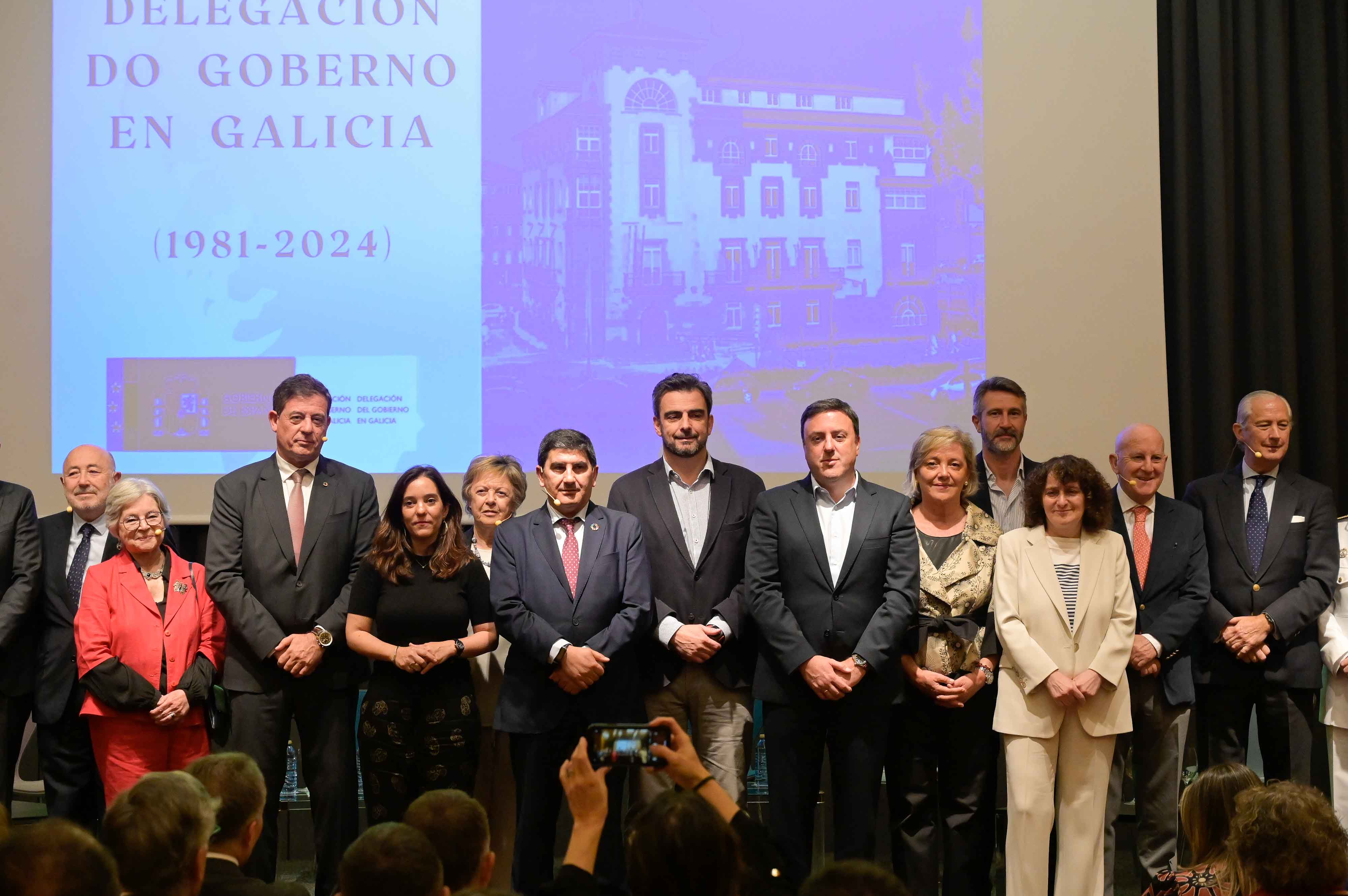 Image 2 of article Diego Calvo asistiu á conmemoración dos 43 anos de historia do cargo de delegado do Goberno en Galicia