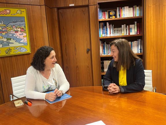 Imagen de la noticia:Belén do Campo se reúne con María Barral para trasladarle los compromisos de la Xunta con este ayuntamiento