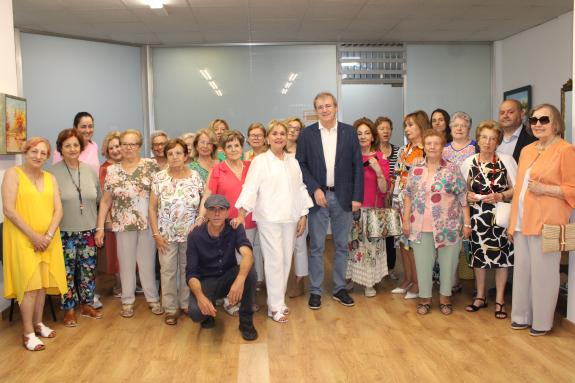 Imaxe da nova:Manuel Pardo louva o labor da Asociación María Andrea de Ourense a prol da defensa dos dereitos das mulleres viúvas e dos seus fill...