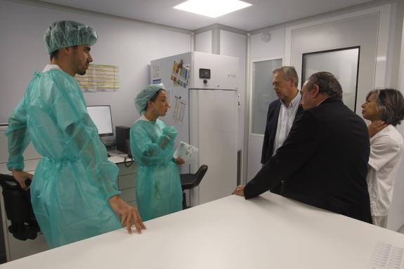 Imagen de la noticia:Gómez Caamaño anuncia el inicio mañana de las obras del nuevo laboratorio de microbiología y del área de cardiología del Hos...