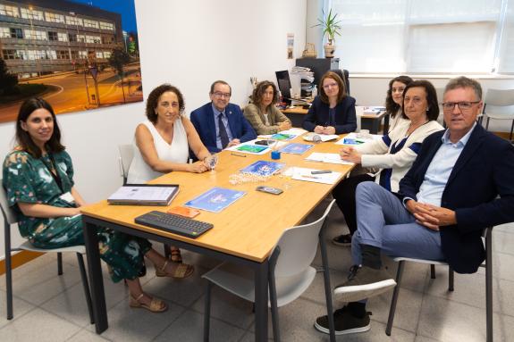 Imagen de la noticia:La Xunta apoya el desarrollo de la actividad investigadora del CIQUS con más de 3 M€ hasta 2027