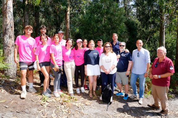 Imagen de la noticia:López Campos destaca la contribución del voluntariado en el cuidado y conservación de las islas Cíes