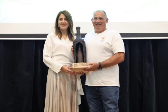Imaxe da nova:A conselleira do Medio Rural destaca a calidade dos viños da Ribeira Sacra e pon en valor o traballo dos viticultores e adegueiros