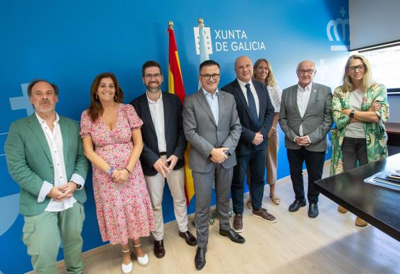 Imaxe da nova:A Xunta avalía co sector autónomo galego novas medidas de impulso ao emprendemento como a unificación de axudas para unha tramitaci...