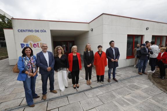 Imaxe da nova:Fabiola García inaugura o primeiro centro de día especializado na atención a persoas con trastorno do espectro autista da provincia...