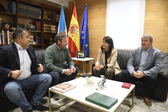 Imaxe da nova:María Martínez Allegue reúnese en Ourense cos alcaldes de Cualedro e Monterrei