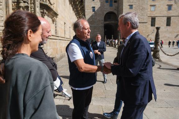 Imagen de la noticia:Rueda recibe a los participantes de la VII edición del Camino Segurlike solidario