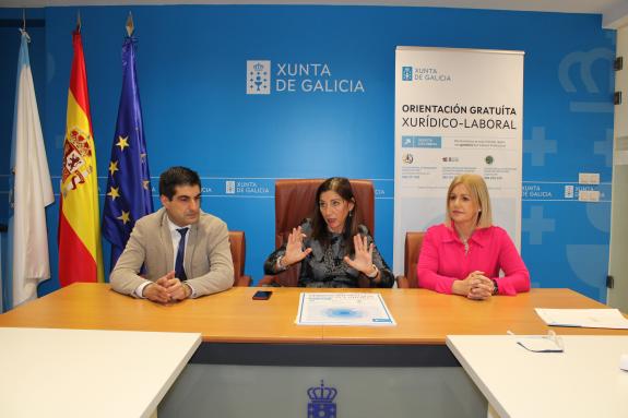 Imagen de la noticia:La Xunta promueve en Ourense el servicio de orientación jurídico-laboral que ofrece de manera gratuita a través de los coleg...