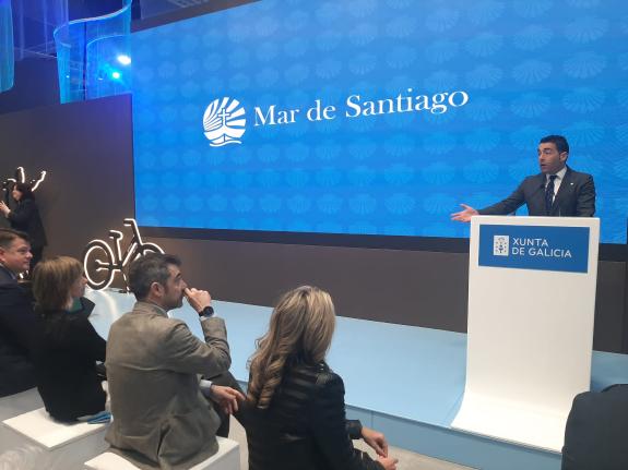 Imagen de la noticia:Luis López muestra el apoyo de la Xunta a 'Mar de Santiago' como nuevo producto turístico de alcance internacional vinculado...