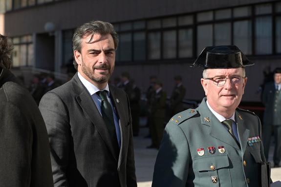 Imagen de la noticia:Diego Calvo asiste a la toma de posesión del general de brigada jefe de la zona de Galicia, Miguel Ángel González Arias