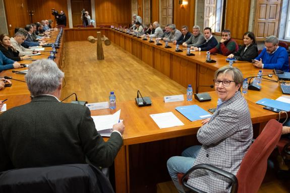 Imagen de la noticia: Galicia avanza en la tramitación de la Ley de ordenación de su litoral para velar por las inversiones presentes y futuras d...