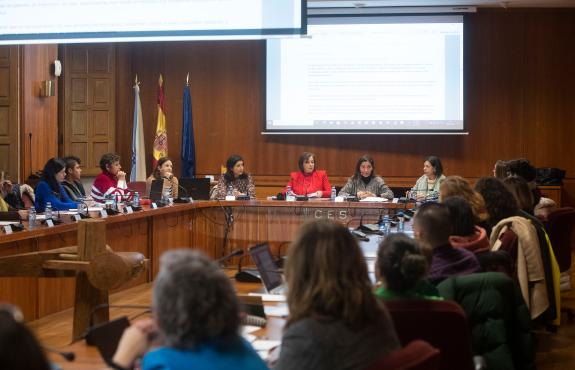 Imagen de la noticia:El Observatorio Gallego LGTBI avanza en la elaboración de los informes centrados en la educación y el deporte y la situación...