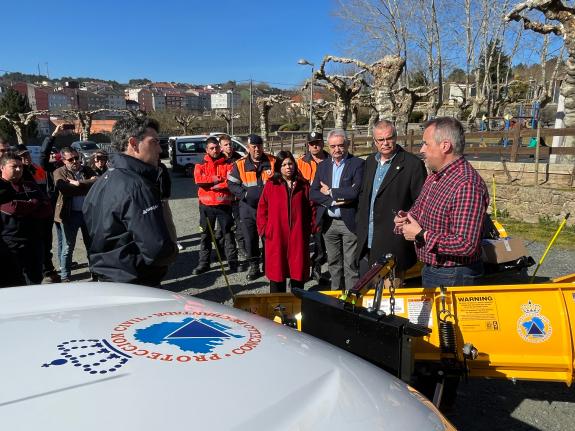 Imagen de la noticia:La Xunta refuerza los equipos de emergencias municipales frente a las nevadas con cuchillas quitanieve