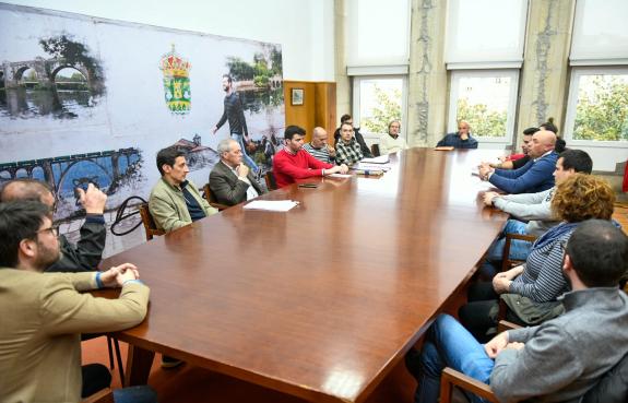 Imagen de la noticia:La Xunta apuesta por dinamizar el sector primario de A Estrada por medio de las ayudas para la transformación y comercializa...