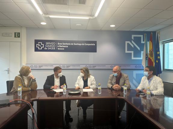 Imagen de la noticia:La Xunta convocará por concurso de méritos la cobertura de dos médicos de familia y dos pediatras en los ayuntamientos de No...