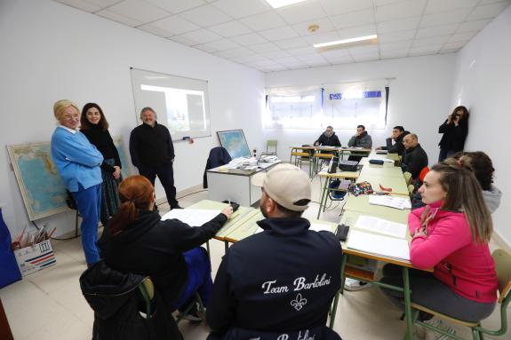 Imagen de la noticia:El centro A Aixola forma a más de 60 personas en distintas actividades del sector pesquero a través de siete de las catorce ...