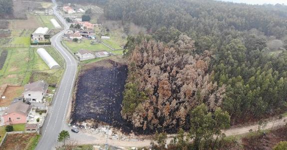 Imaxe da nova:A Policía Autonómica e axentes ambientais esclarecen un incendio forestal no concello de Vilanova de Arousa