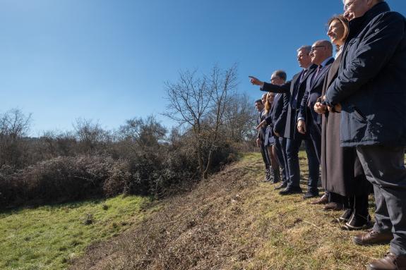 Imagen de la noticia:Rueda anuncia 83 M€ para impulsar 1,6 millones de metros cuadrados de suelo industrial en el área empresarial de Ourense