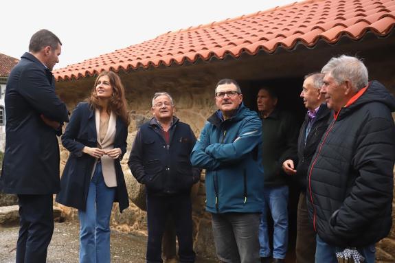 Imagen de la noticia:Asociaciones vecinales de A Estrada mejoran sus locales sociales con el apoyo de la Xunta