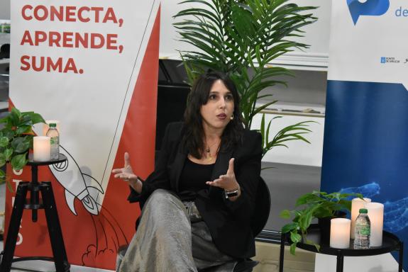 Imagen de la noticia:Lorenzana señala en Ourense la importancia del bienestar laboral y de la corresponsabilidad para que la mujer acceda al merc...
