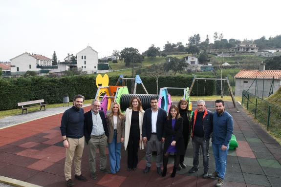 Imaxe da nova:A Xunta inviste 35.000 euros na ampliación e mellora de tres parques infantís en San Cibrao das Viñas (Ourense)