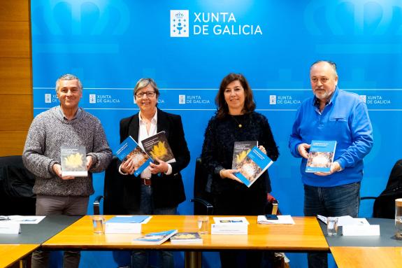 Imaxe da nova:Rosa Quintana enxalza o intenso labor da comunidade científica para avanzar no coñecemento da gran biodiversidade mariña de Galicia