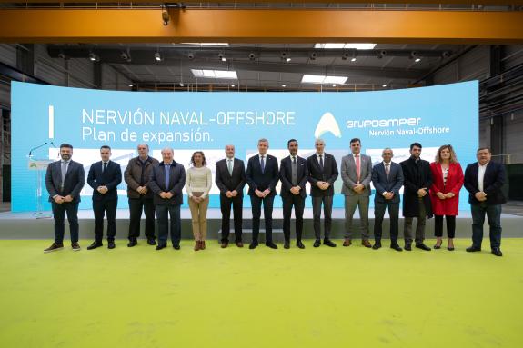 Imaxe da nova:Rueda salienta o potencial de Galicia como centro industrial e loxístico do sector emerxente da eólica mariña