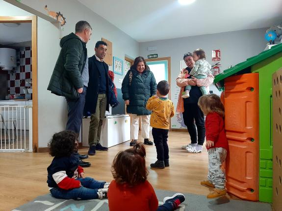 Imagen de la noticia:La Xunta mantiene la casa nido de Dozón por sexto año consecutivo con una aportación de casi 25.000 €