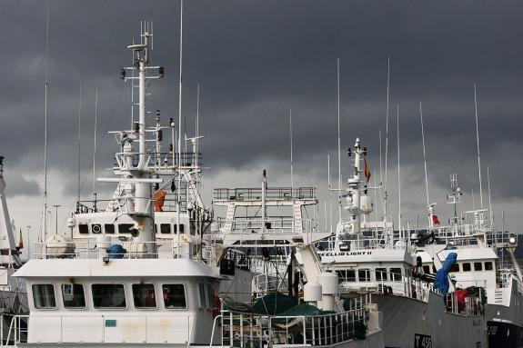 Imaxe da nova:Galicia presenta a demanda para acompañar á frota no seu recurso contra o veto á pesca de fondo decretado por Bruxelas