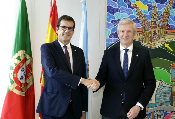 Imagen de la noticia:Rueda traslada al alcalde de Oporto la apuesta de la Xunta por avanzar en las conexiones ferroviarias con Portugal