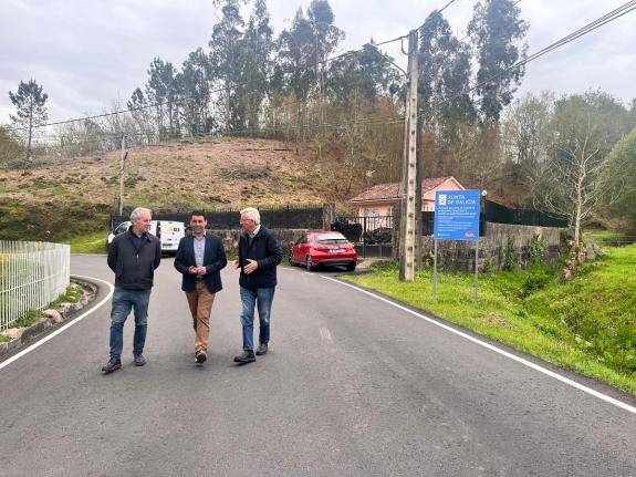 Imagen de la noticia:La Xunta destina 525.000 € a los nueve ayuntamientos de O Condado y A Paradanta al amparo del Plan de mellora de camiños rur...