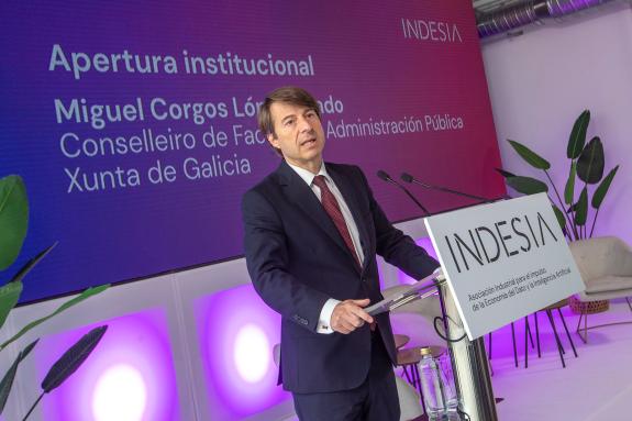Imaxe da nova:A Xunta defende un traballo colectivo na aplicación das tecnoloxías intelixentes á industria