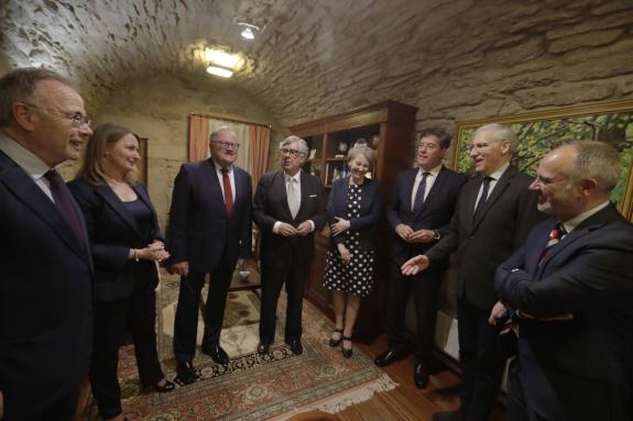 Imagen de la noticia:Galicia seguirá consolidando las relaciones comerciales con Polonia en el sector energético, la automoción y las infraestruc...
