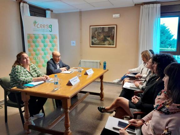 Imagen de la noticia:La Xunta organiza un encuentro formativo para educadores sociales y personal de los equipos técnicos del menor