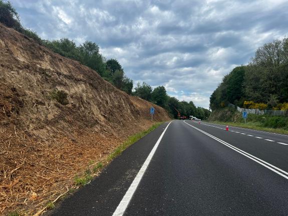 Imaxe da nova:A  Xunta iniciará esta semana novas actuacións de limpeza e acondicionamento nas marxes de 5 estradas autonómicas
