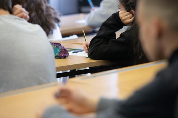 Imagen de la noticia:La Xunta abre el plazo para que los centros educativos soliciten los cursos de lenguas extranjeras fuera del horario lectivo...