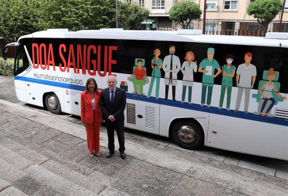 Imagen de la noticia:La Agencia de Donación de Órganos y Sangre acerca nuevamente el solidario gesto de la donación hasta el Parlamento de Galici...