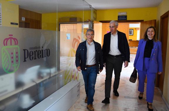 Imaxe da nova:A Xunta colabora co concello do Pereiro de Aguiar na mellora dos viais de acceso ao polígono empresarial