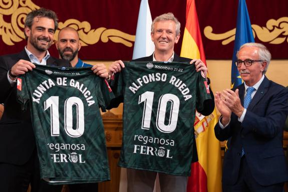 Imaxe da nova:Rueda felicita o Racing Club de Ferrol polo seu ascenso á Segunda División do fútbol nacional