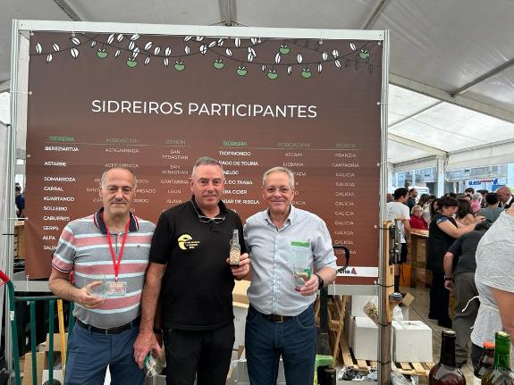 Imagen de la noticia:La Xunta pone en valor en la décima Festa da Sidra de A Estrada el auge de este tipo de producción en nuestra comunidad